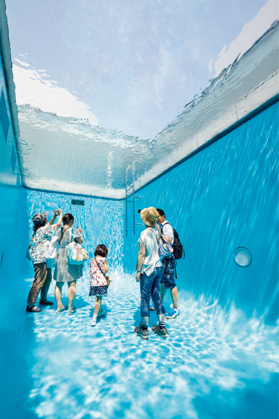Leandro Erlich’s “The Swimming Pool” is the most popular permanent exhibits at the 21st Century Museum of Contemporary Art in Kanazawa.